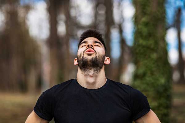 فواید تنفس عمیق برای سلامت مغز و اعصاب