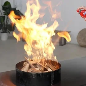 اسپری آتش نشانی قابل حمل 520 میلی لیتر برند FLAME FIGHTER مدل VCFS