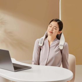 دارای تکنولوژی گرمایش NTC برای کمک به تسکین درد و استرس است.