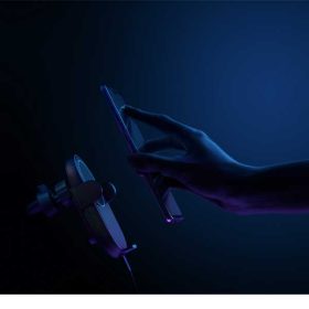 هولدر گوشی هوشمند با قابليت شارژ بيسيم شيائومی مدل WCJZ20M