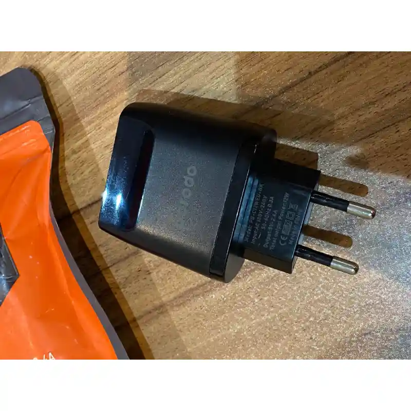 شارژر دیواری پرودو مدل BLUE Dual Port Wall Charger 2.4A
