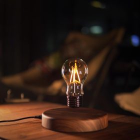 لامپ پایه چوبی