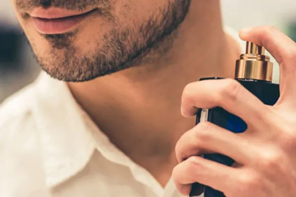 بهترین روش عطر زدن