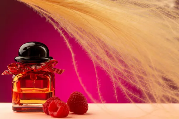 عطر نیش