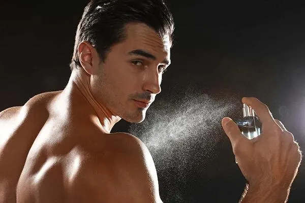 چرا یک عطر روی افراد مختلف بوی متفاوتی دارد