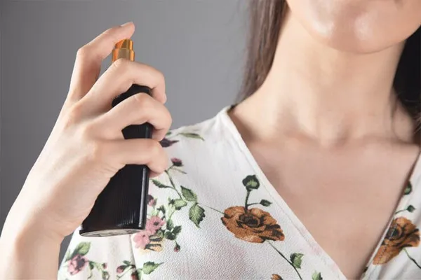 چطور عطر اصل را از تقلبی تشخیص دهیم؟